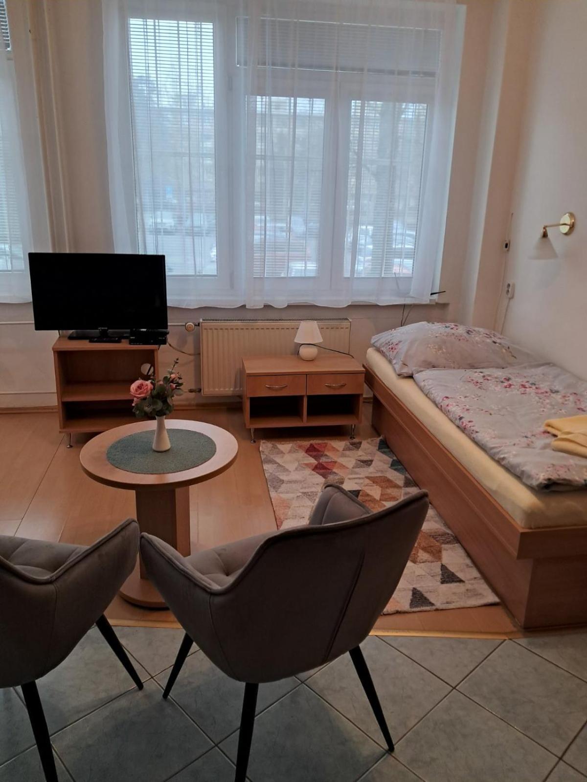 Albergue ŠD Urbánkova 2 Košice Exterior foto